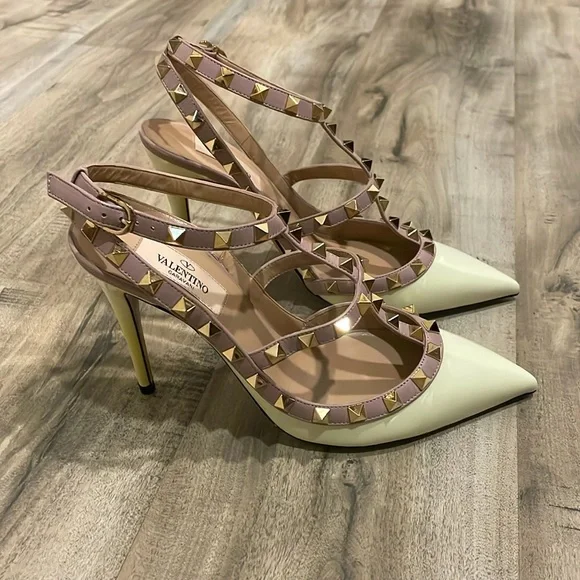 NWT VALENTINO GARAVANI PATENT ROCKSTUD CAGED PUMP 100MM - Picture 3 of 10